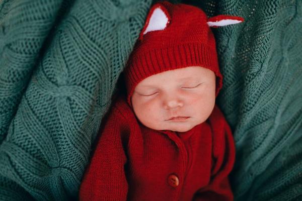 how long do newborns sleep